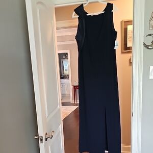 SLNY Black Sleeveless Sheath Maxi Dress